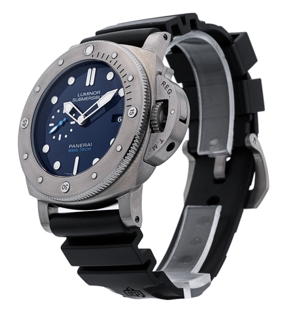 Panerai Submersible PAM00692 Image 2